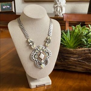 Stella and dot necklace